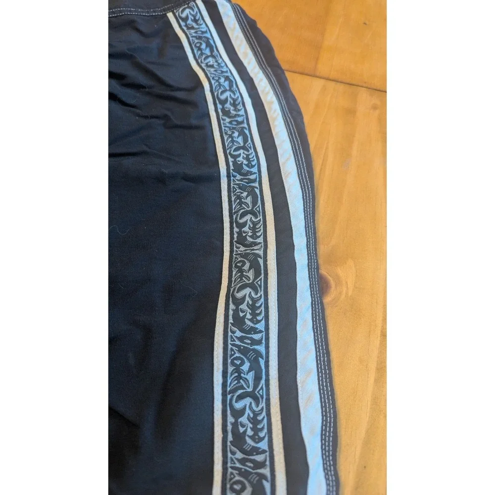 Winners Competition Grade Black‎ Board Shorts Mens XL Tribal Stripe Cargo Pocket